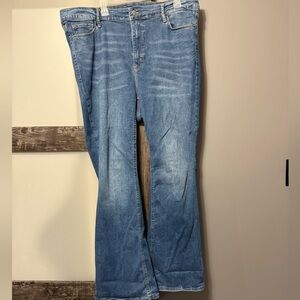 Women’s plus flared jeans